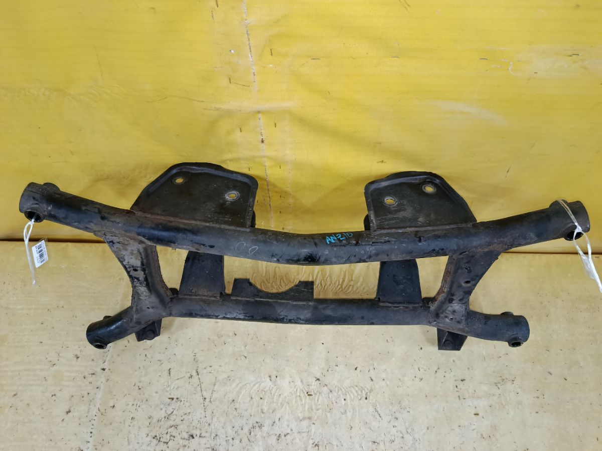 Балка подвески на Nissan Cube ANZ10 CGA3DE Фото 2