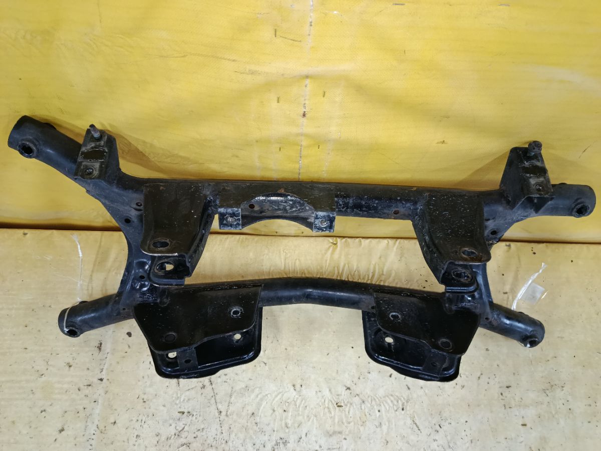 Балка подвески на Nissan Cube ANZ10 CGA3DE Фото 6