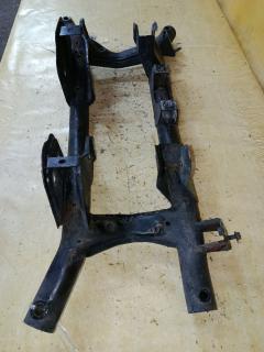 Балка подвески на Nissan Cube ANZ10 CGA3DE Фото 4