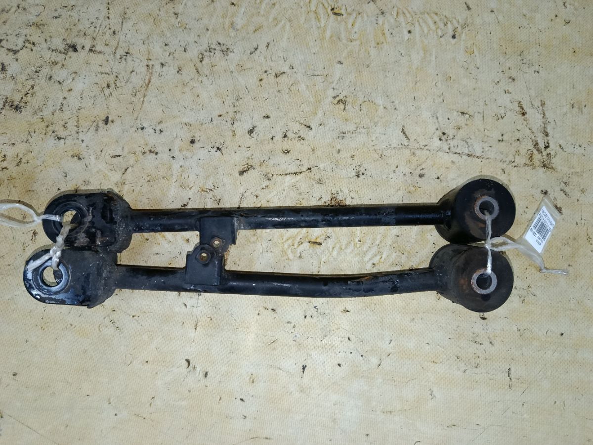 Тяга реактивная на Nissan Cube ANZ10 Фото 1