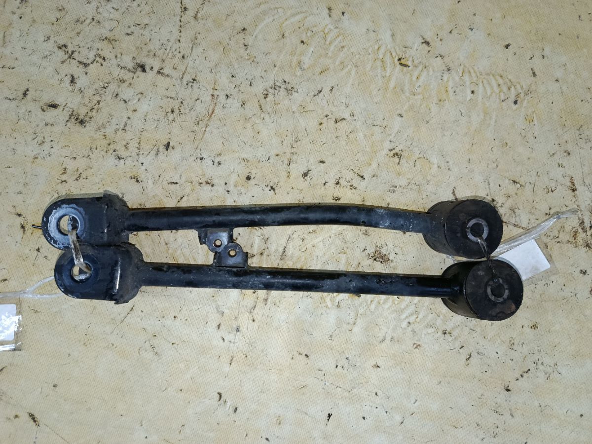 Тяга реактивная на Nissan Cube ANZ10 Фото 3