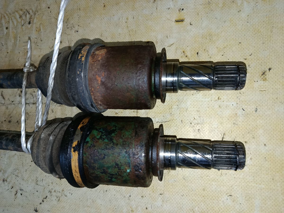 Привод на Subaru Forester SG5 EJ203 Фото 4