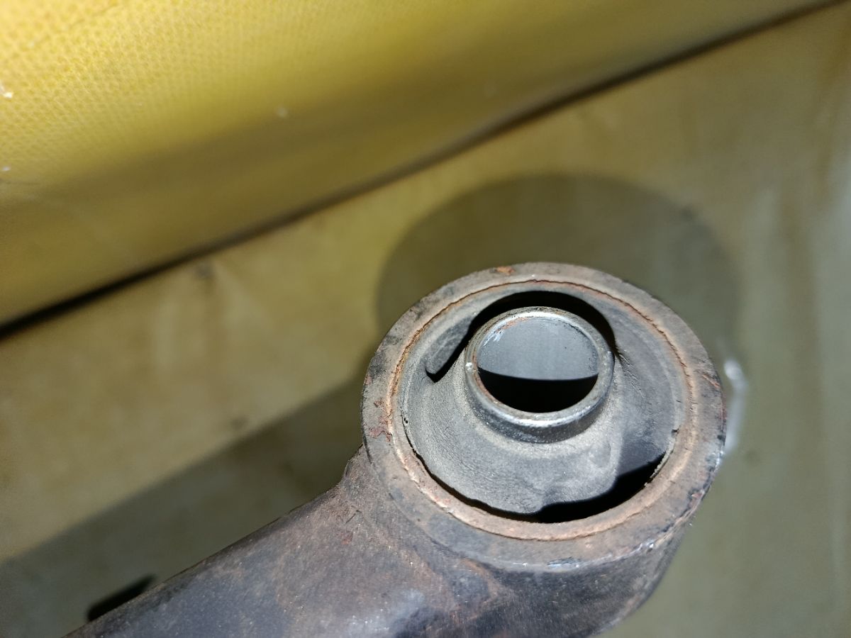 Балка подвески на Mitsubishi Grandis NA4W 4G69 Фото 7