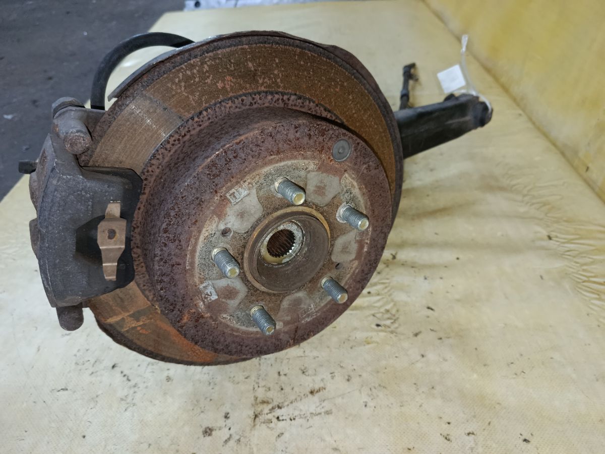 Ступица на Mitsubishi Grandis NA4W 4G69 Фото 4