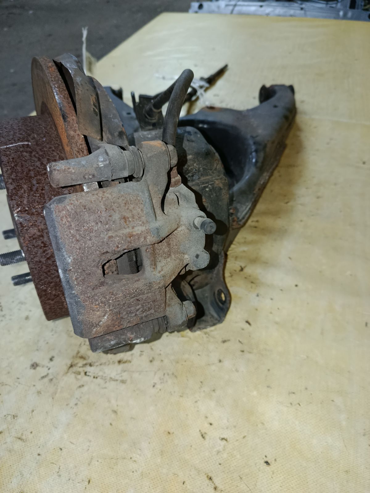 Ступица на Mitsubishi Grandis NA4W 4G69 Фото 4