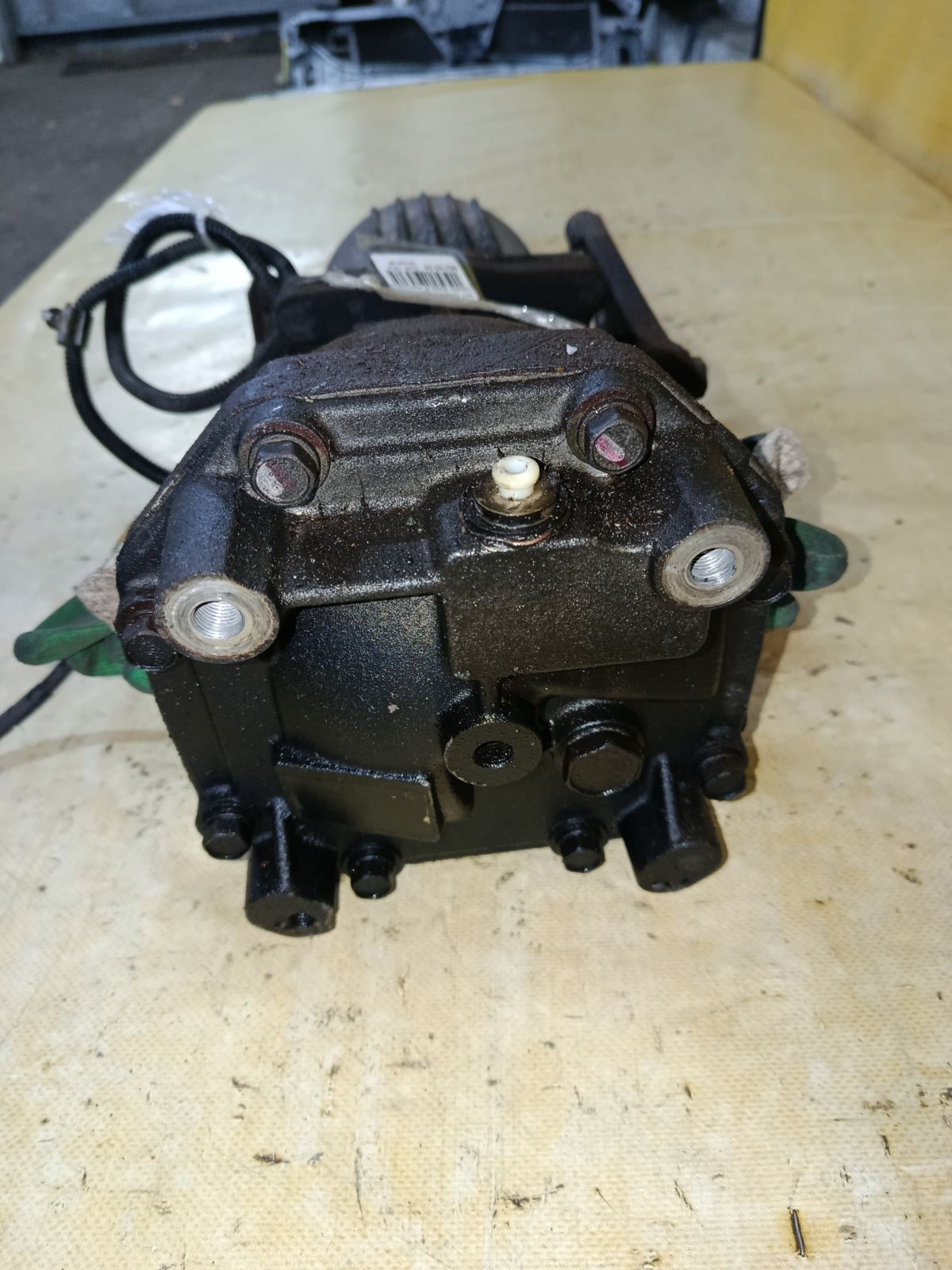 Редуктор на Mitsubishi Grandis NA4W 4G69 Фото 3