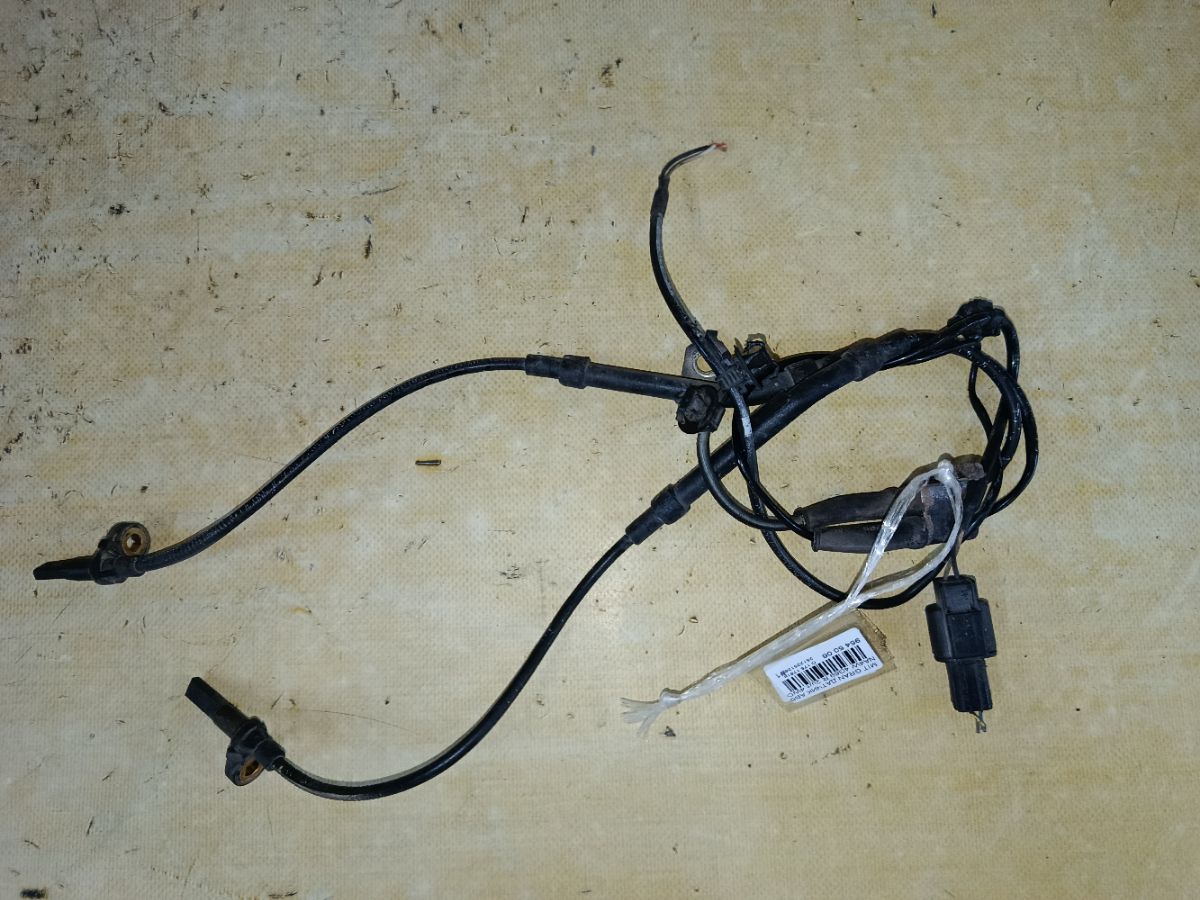 Датчик ABS на Mitsubishi Grandis NA4W 4G69 Фото 1