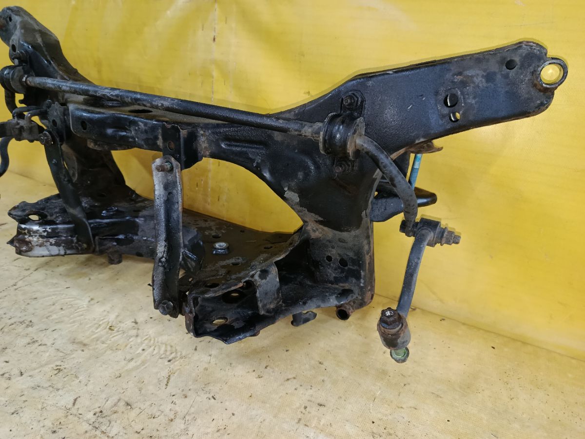 Балка подвески на Nissan X-Trail NT31 MR20DE Фото 2