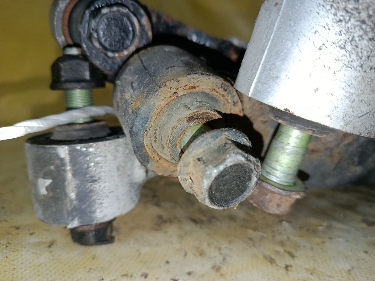 Рычаг на Nissan X-Trail NT31 MR20DE Фото 7