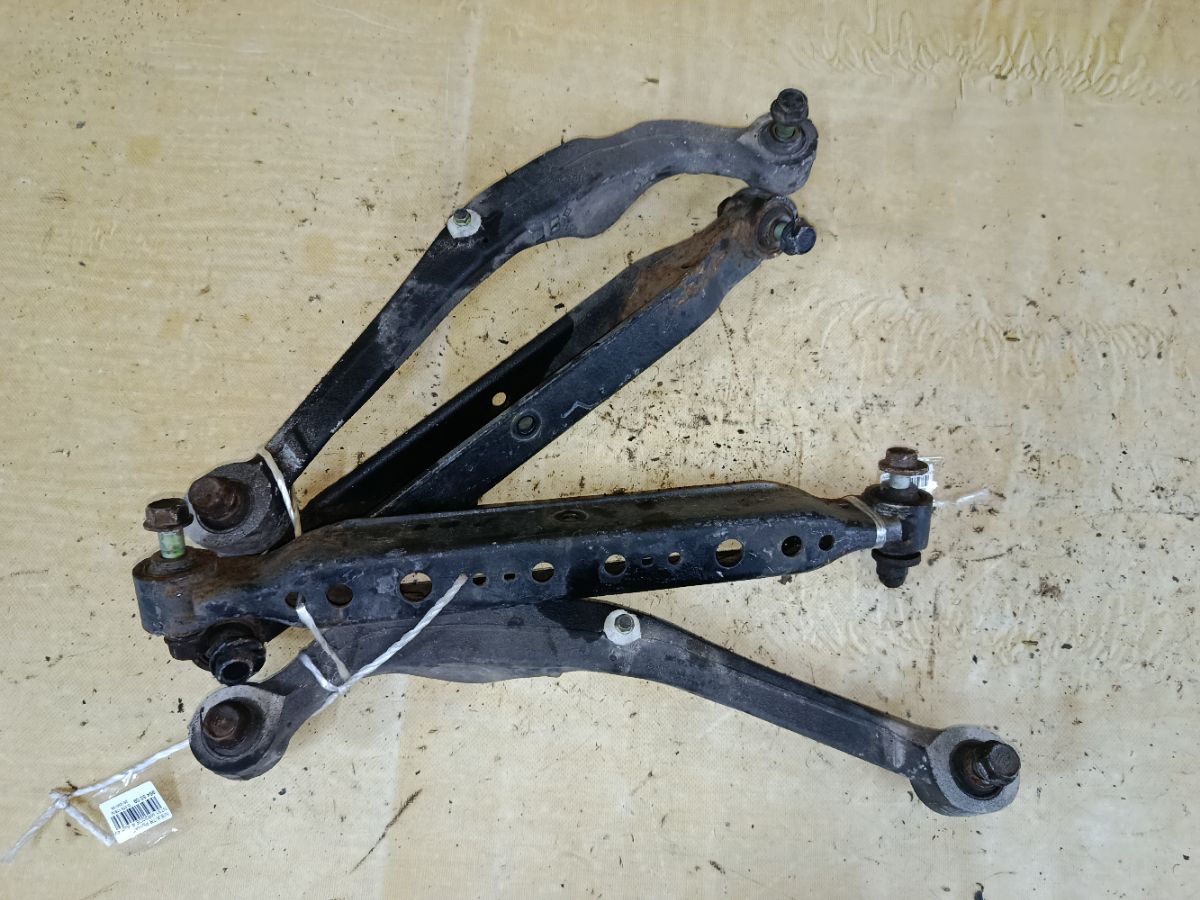 Рычаг на Nissan X-Trail NT31 MR20DE Фото 8