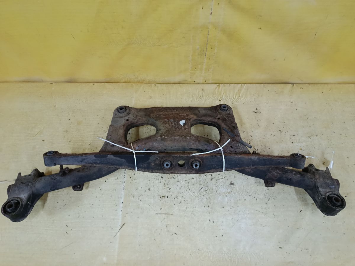 Балка подвески на Mitsubishi Grandis NA4W 4G69 Фото 9