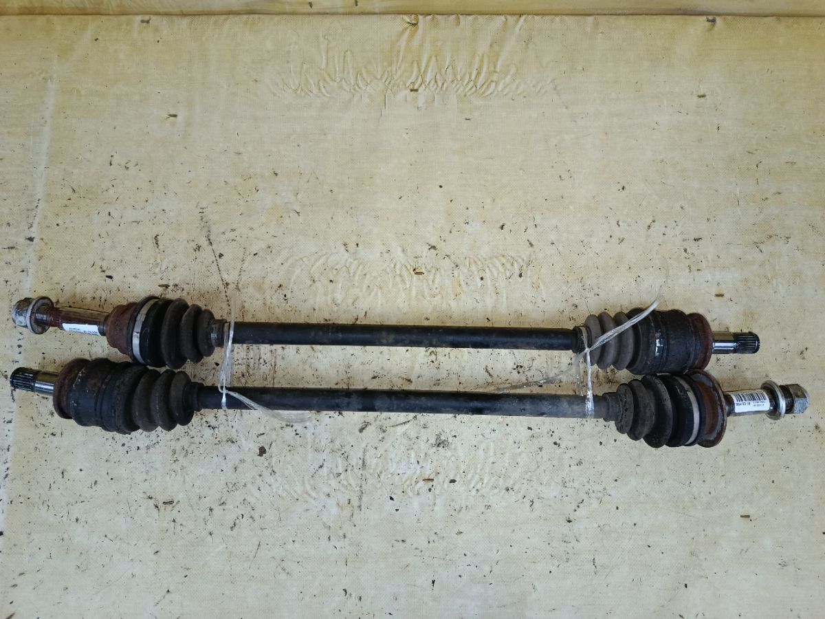 Привод на Mitsubishi Grandis NA4W 4G69 Фото 1