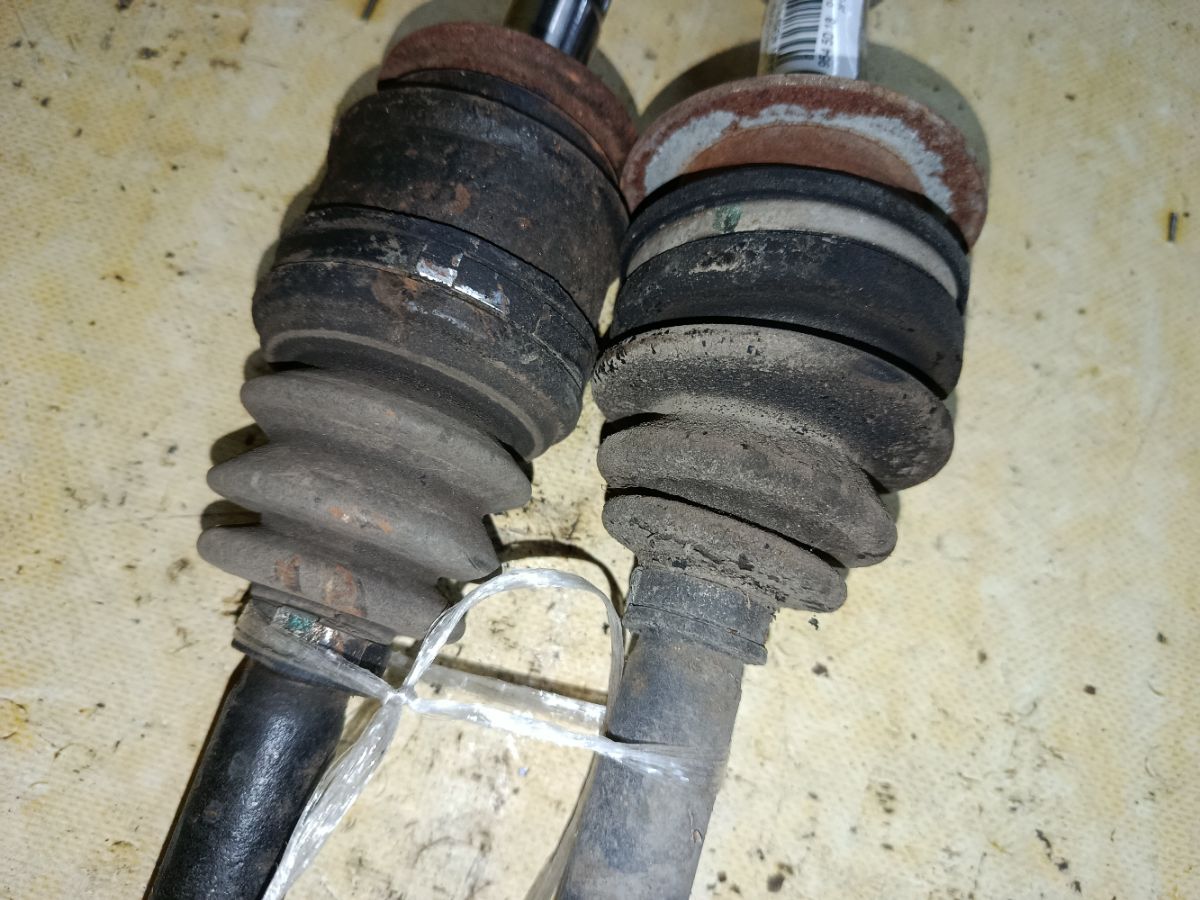 Привод на Mitsubishi Grandis NA4W 4G69 Фото 5