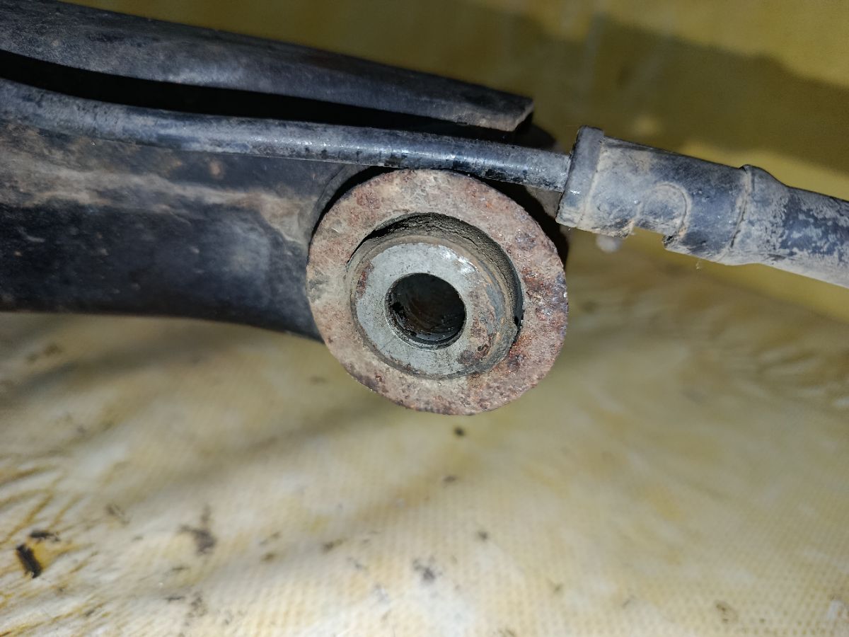 Ступица на Mitsubishi Grandis NA4W 4G69 Фото 6