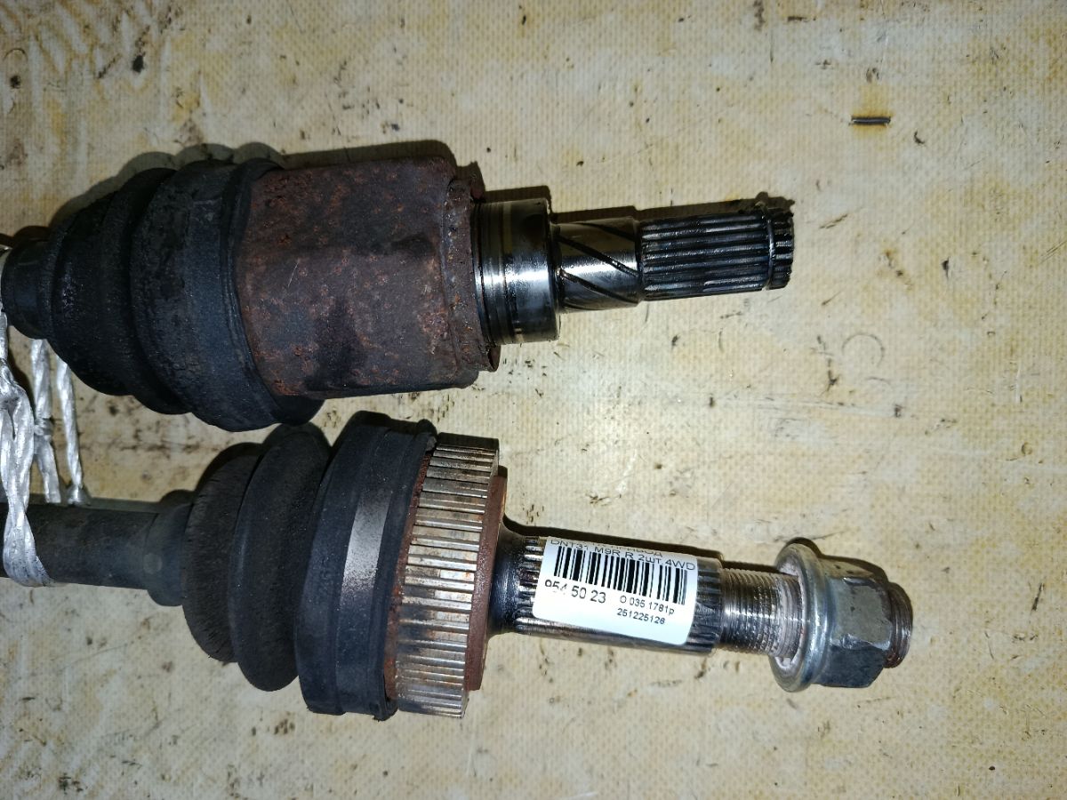 Привод на Nissan X-Trail DNT31 M9R Фото 4