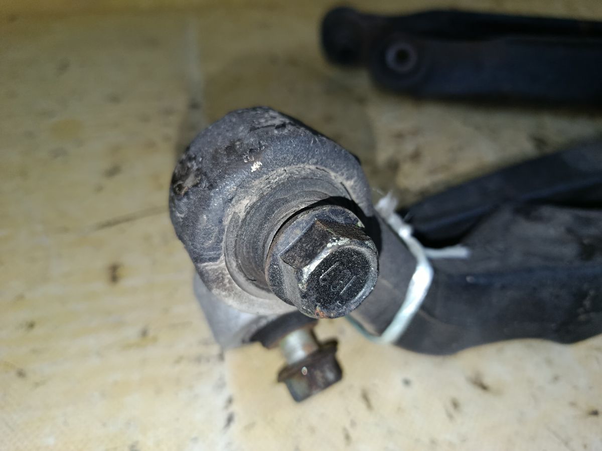 Рычаг на Nissan X-Trail DNT31 M9R Фото 3