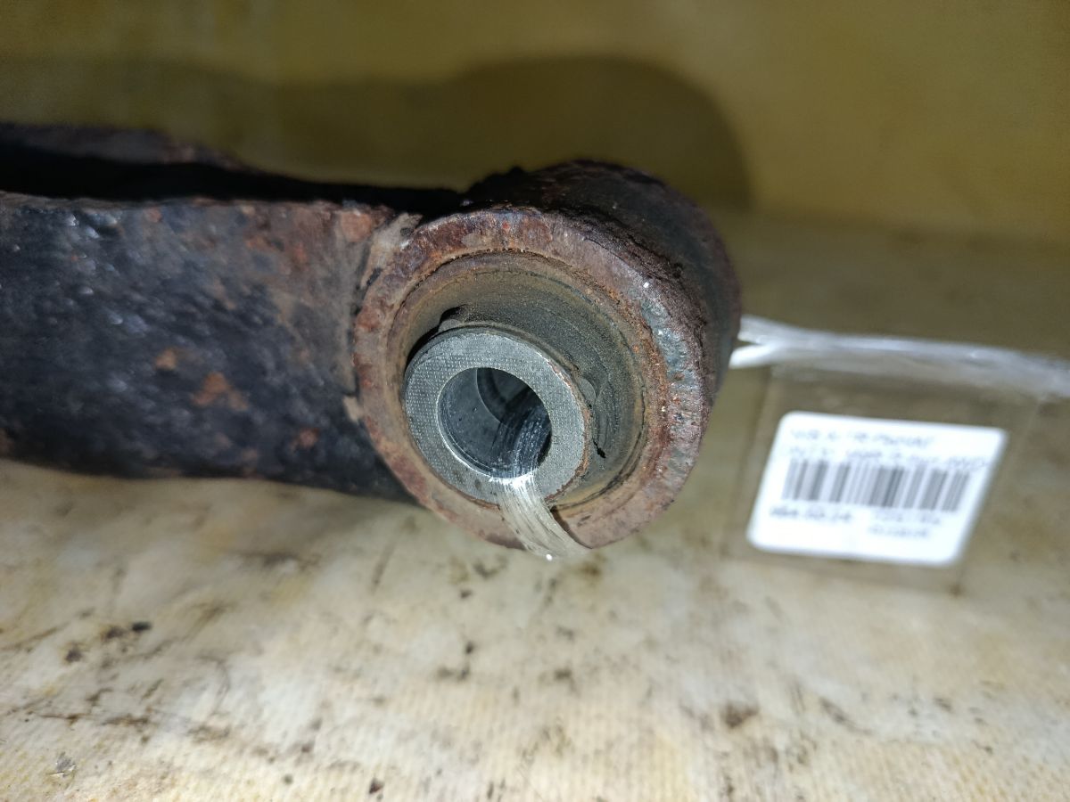 Рычаг на Nissan X-Trail DNT31 M9R Фото 7