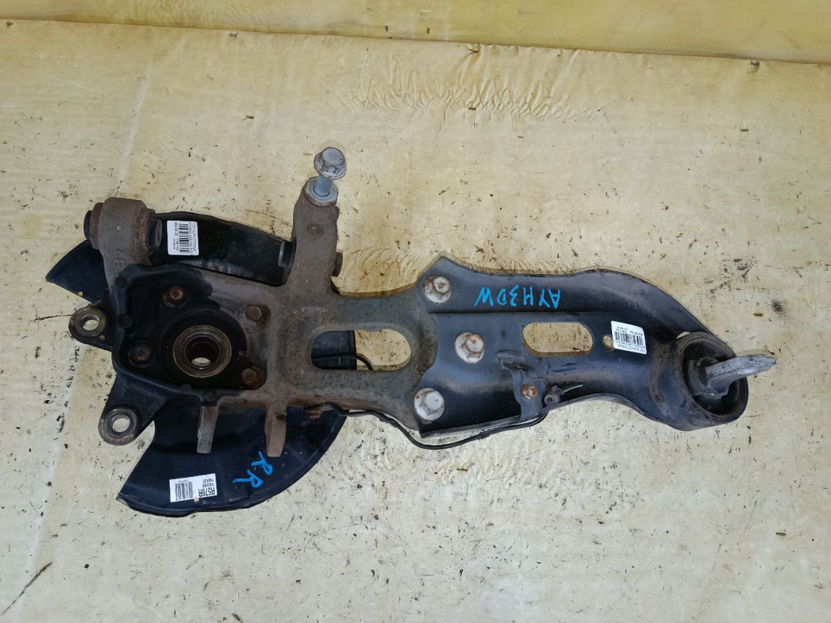 Ступица на Toyota Alphard Hybrid AYH30W 2AR-FXE Фото 1