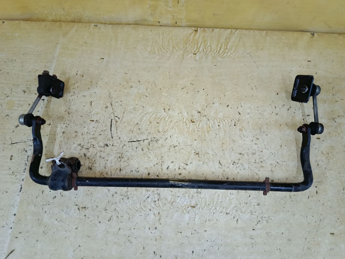 Стабилизатор на Toyota Alphard Hybrid AYH30W 2AR-FXE Фото 1