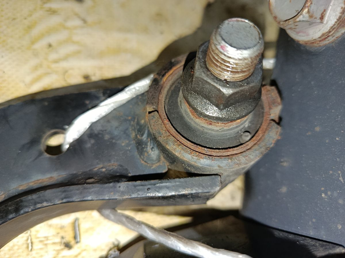 Рычаг на Toyota Alphard Hybrid AYH30W 2AR-FXE Фото 8