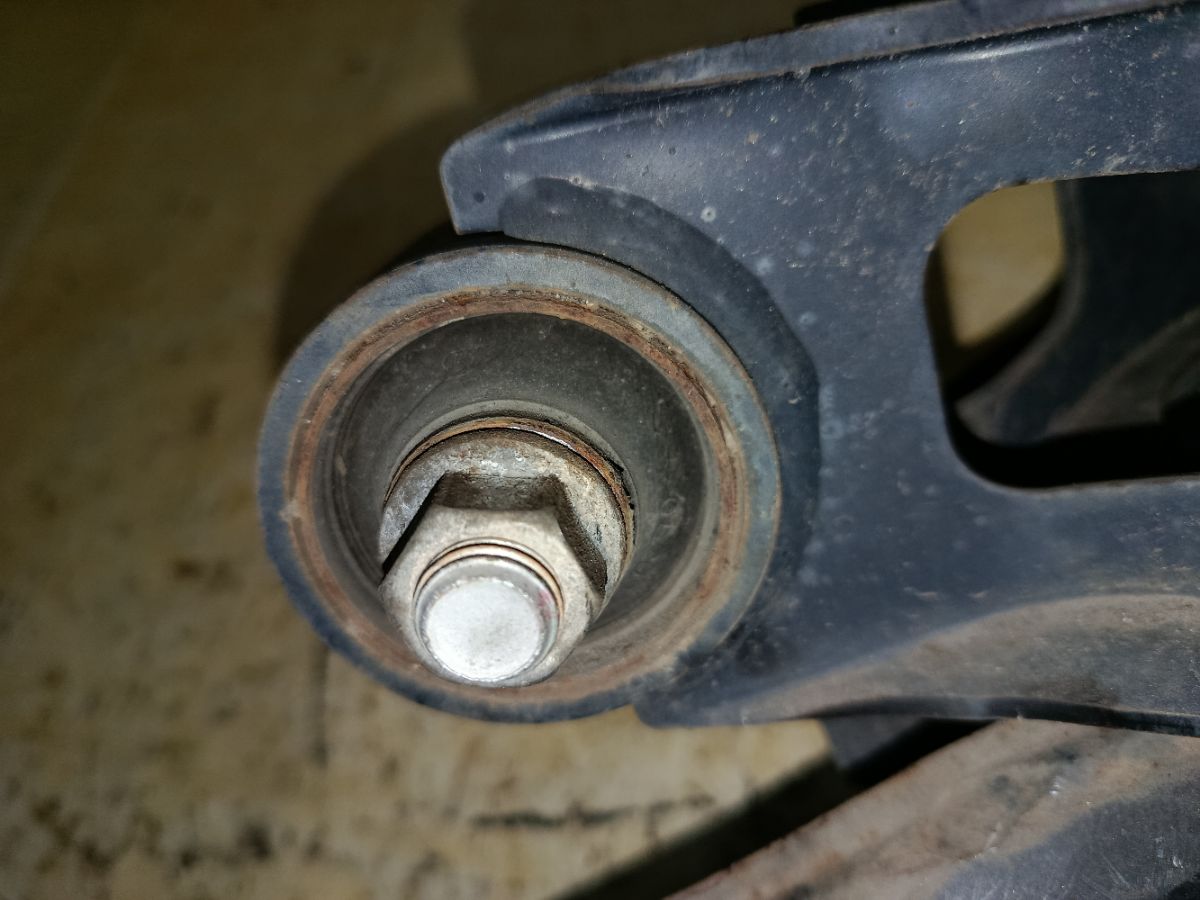 Рычаг на Toyota Alphard Hybrid AYH30W 2AR-FXE Фото 8