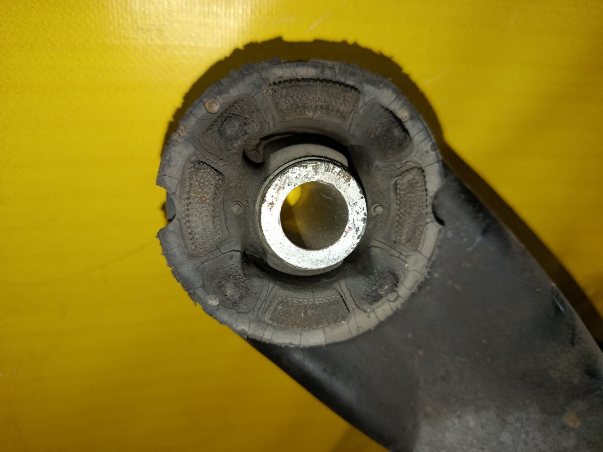 Балка подвески 51206-51030, 51206-53020 на Toyota Mark Ii GX110 1G-FE Фото 5