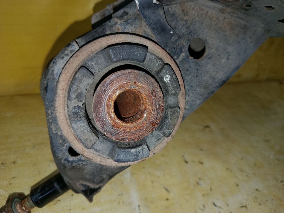 Балка подвески на Nissan Teana J32 VQ25DE Фото 3