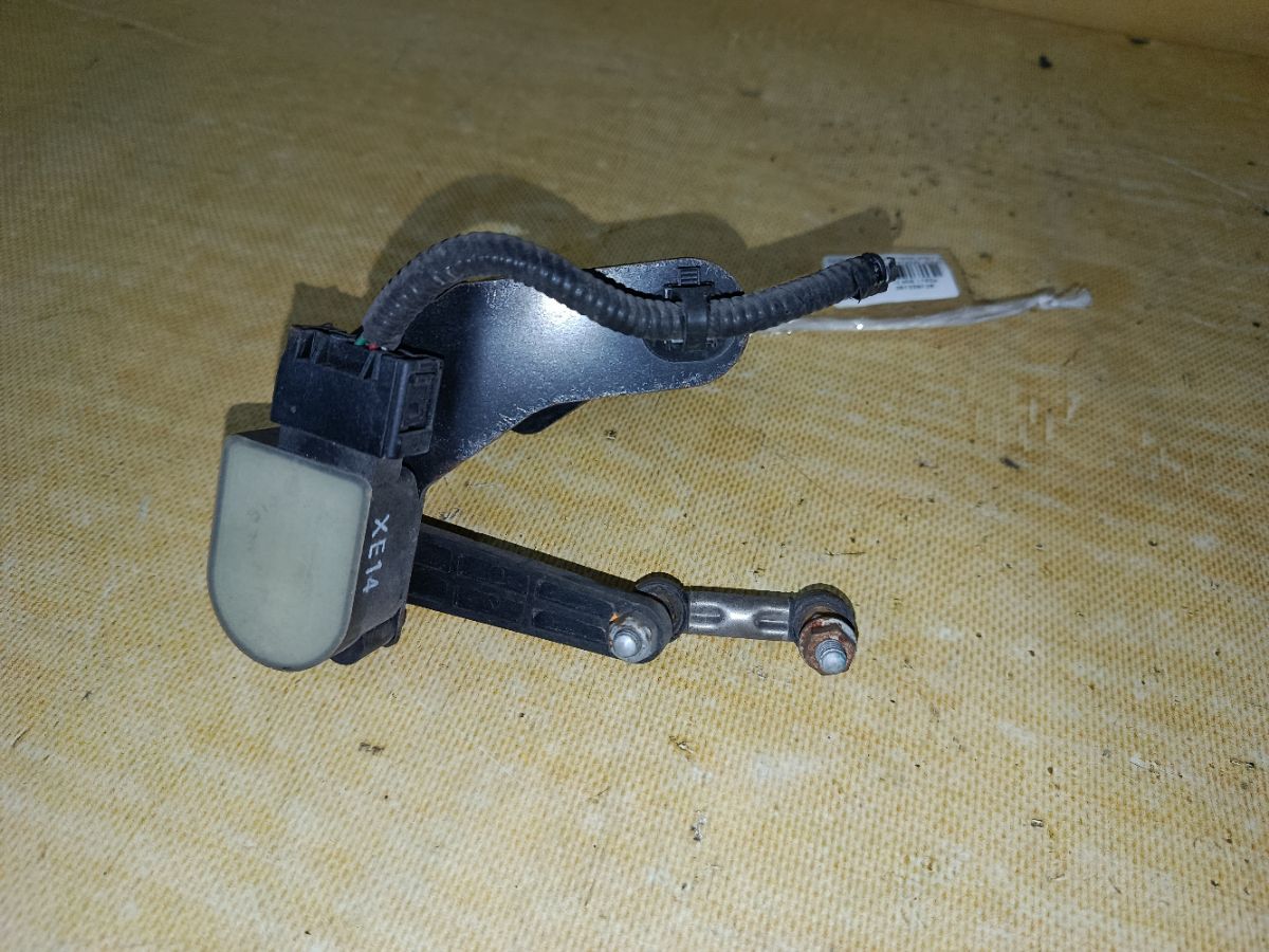 Датчик регулировки наклона фар 53812-CY00A на Nissan Teana J32 Фото 1