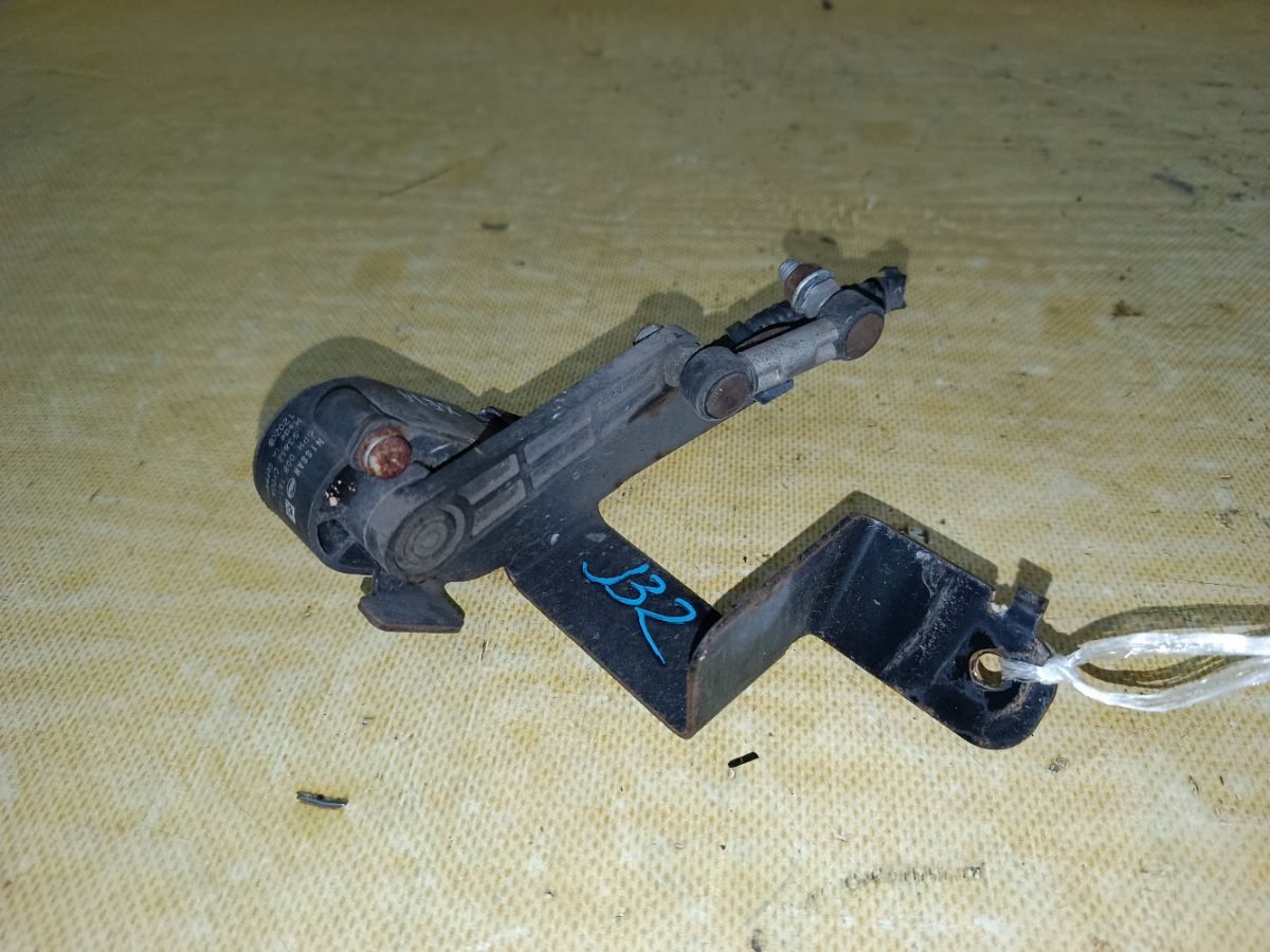 Датчик регулировки наклона фар 53812-CY00A на Nissan Teana J32 Фото 2