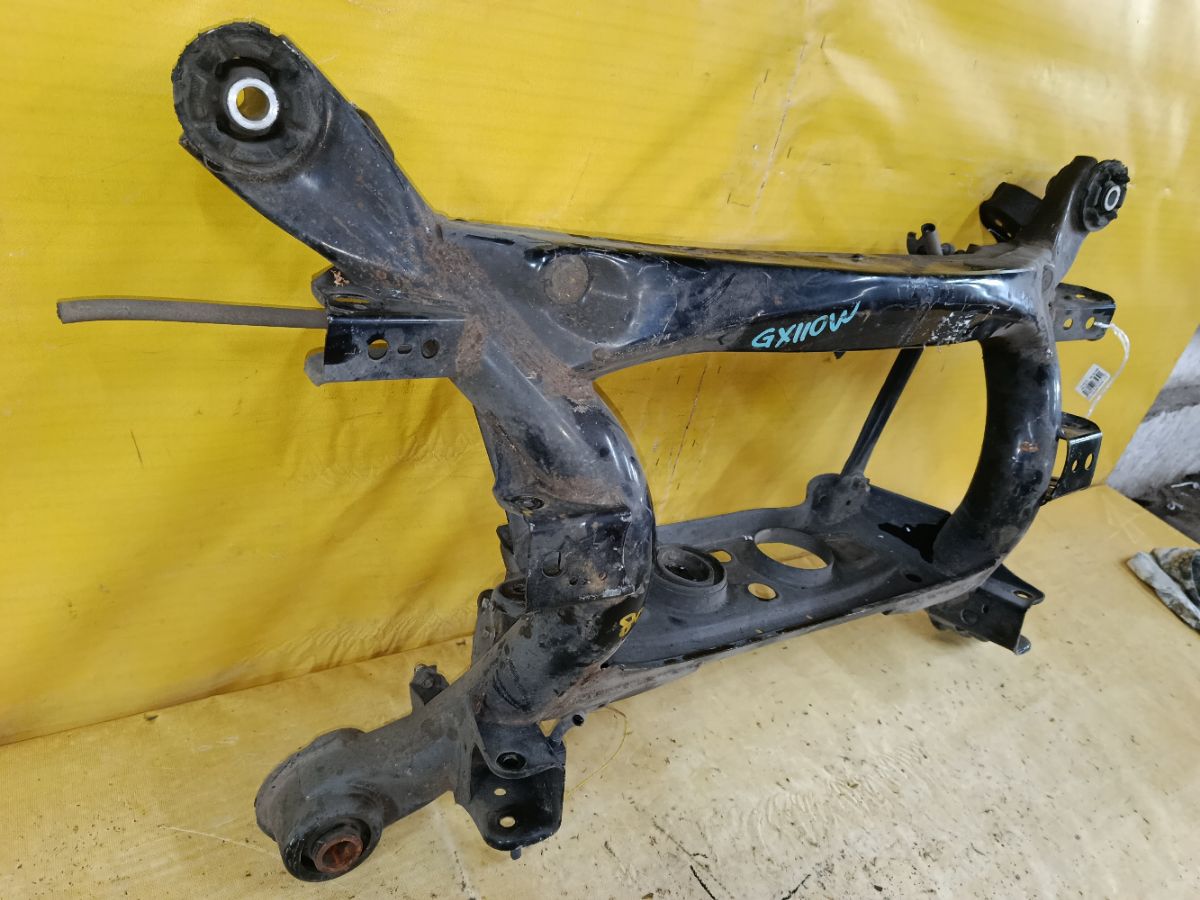 Балка подвески 51206-51030, 51206-53020 на Toyota Mark Ii GX110 1G-FE Фото 4