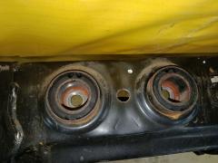 Балка подвески на Nissan Cima FHY33 VQ30DET Фото 11