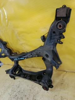 Балка подвески на Nissan Cima FHY33 VQ30DET Фото 3