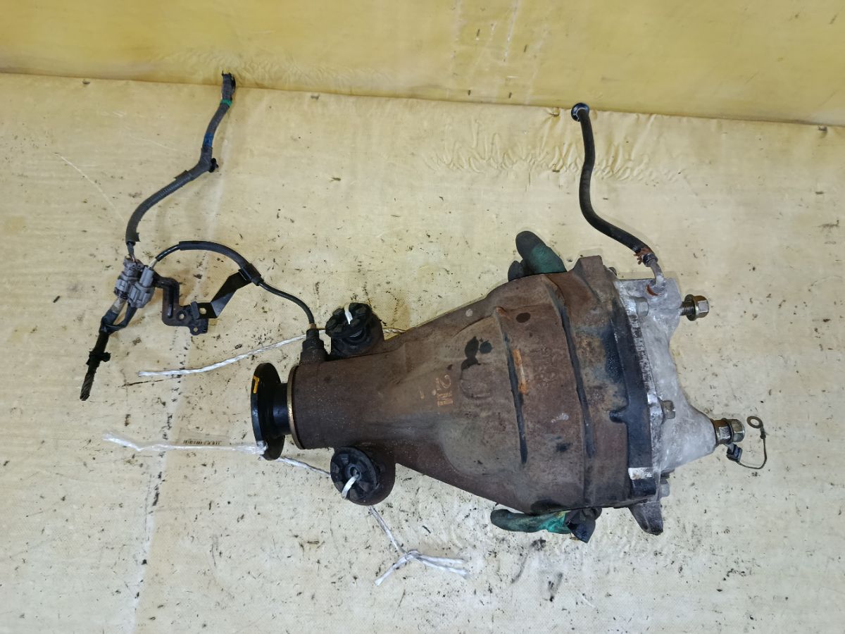 Редуктор на Nissan Cima FHY33 VQ30DET Фото 1