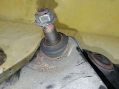 Рычаг на Nissan Cima FHY33 VQ30DET Фото 3