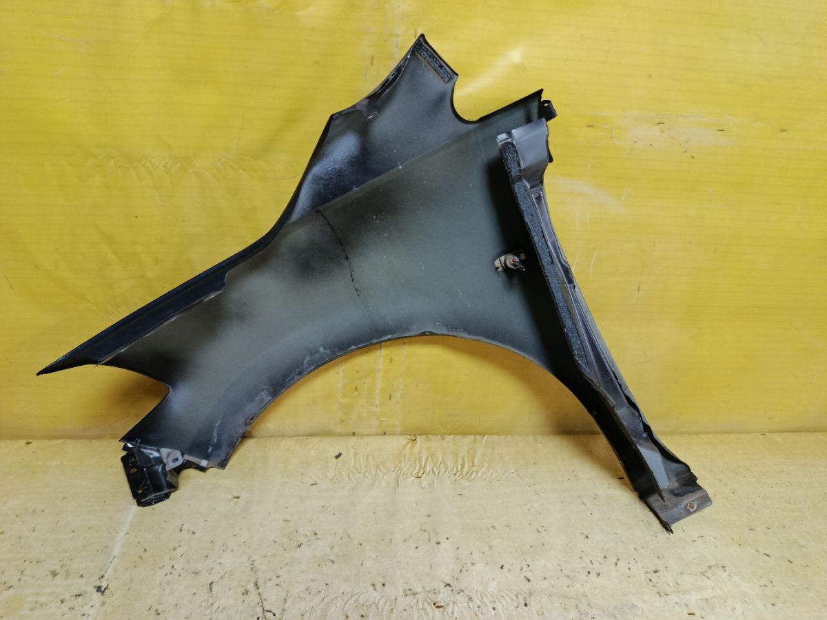Крыло переднее на Nissan Tiida C11 Фото 5