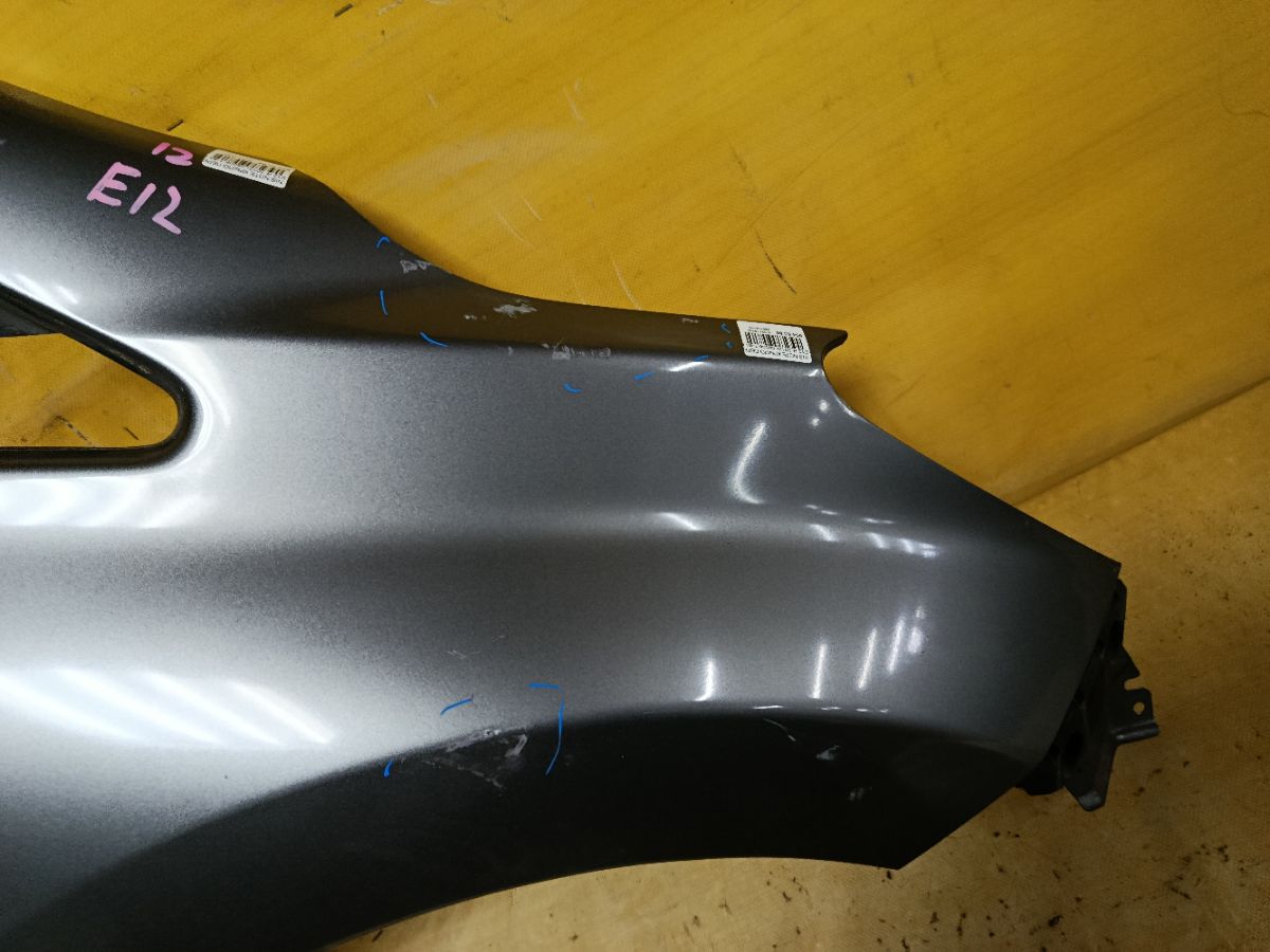 Крыло переднее на Nissan Note E12 Фото 2