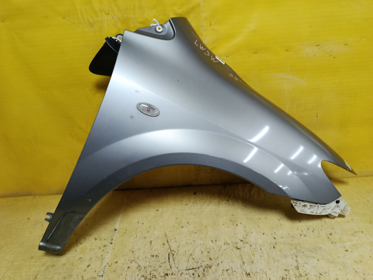 Крыло переднее на Mazda Mpv LW3W Фото 1
