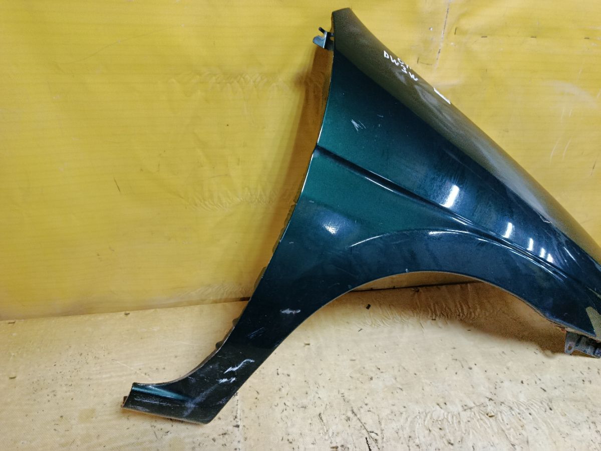 Крыло переднее на Mazda Demio DW3W Фото 3