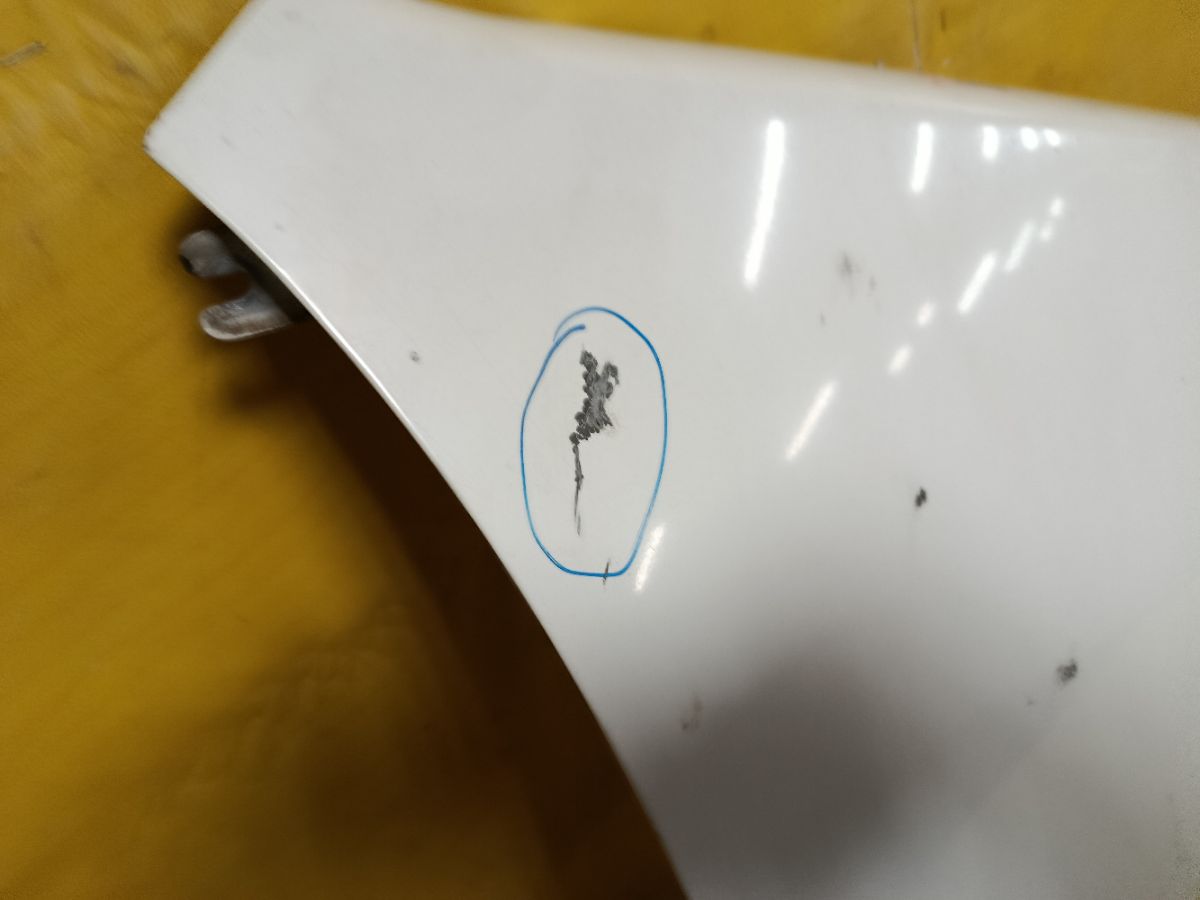 Крыло переднее на Nissan Cube Z10 Фото 4