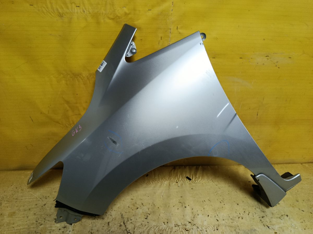 Крыло переднее на Honda Fit GK3 Фото 1