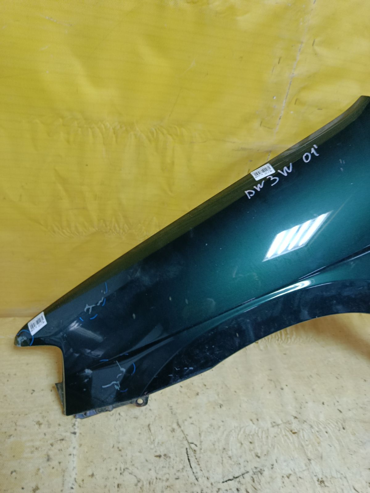 Крыло переднее на Mazda Demio DW3W Фото 3