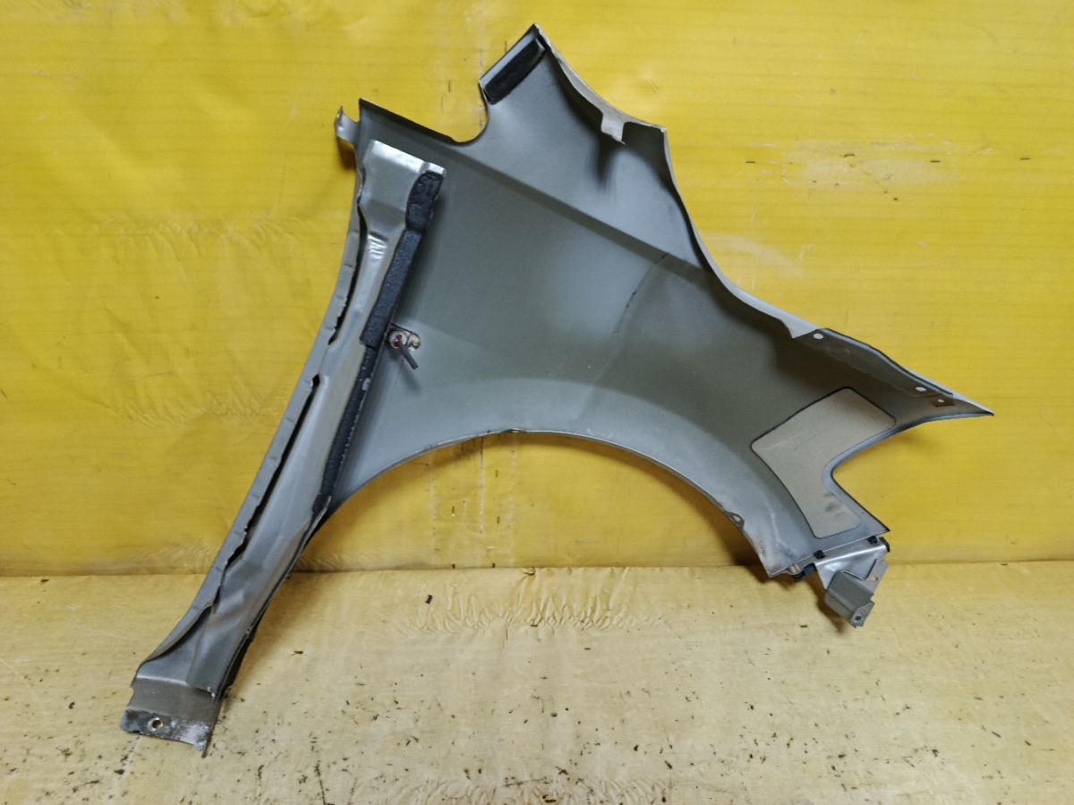 Крыло переднее на Nissan Tiida C11 Фото 4