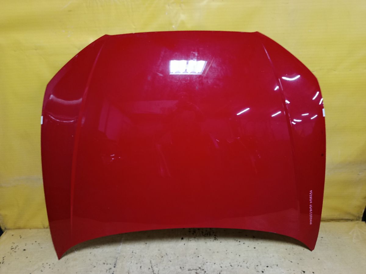 Капот на Audi A3 8V Фото 1