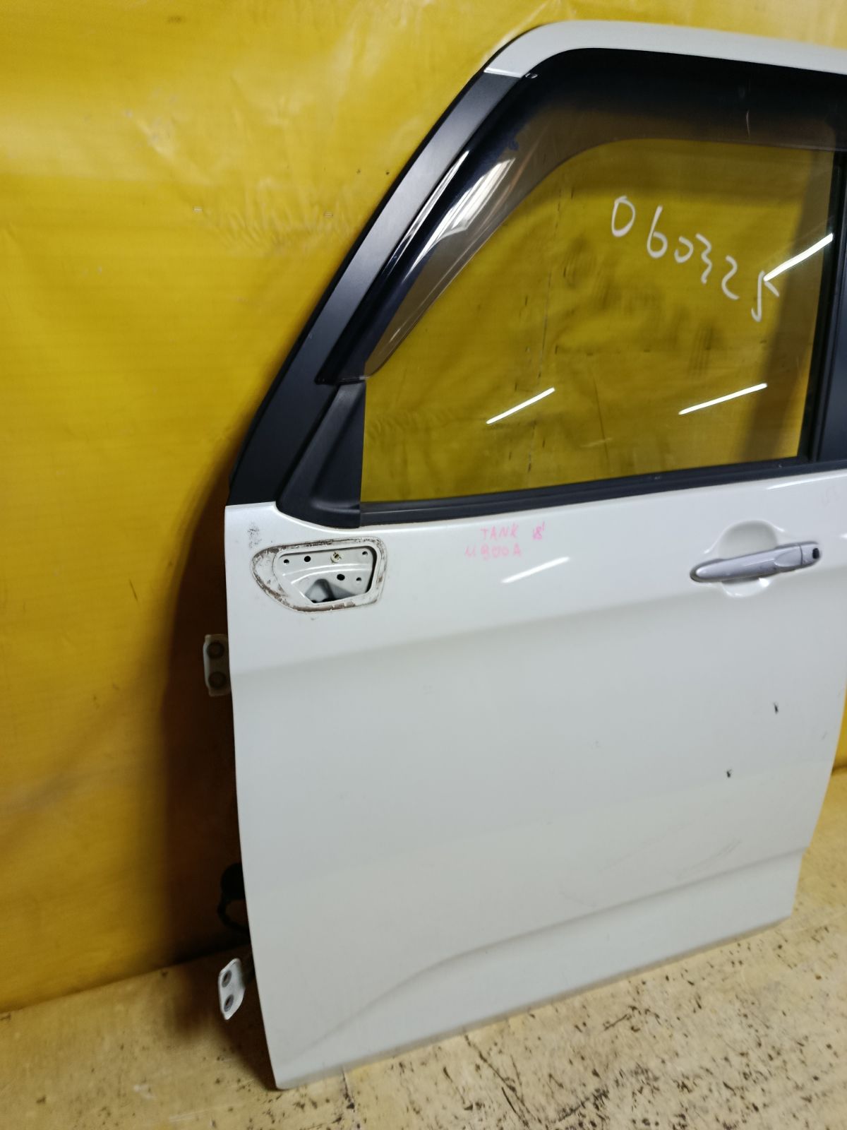 Дверь боковая на Toyota Tank M900A Фото 2