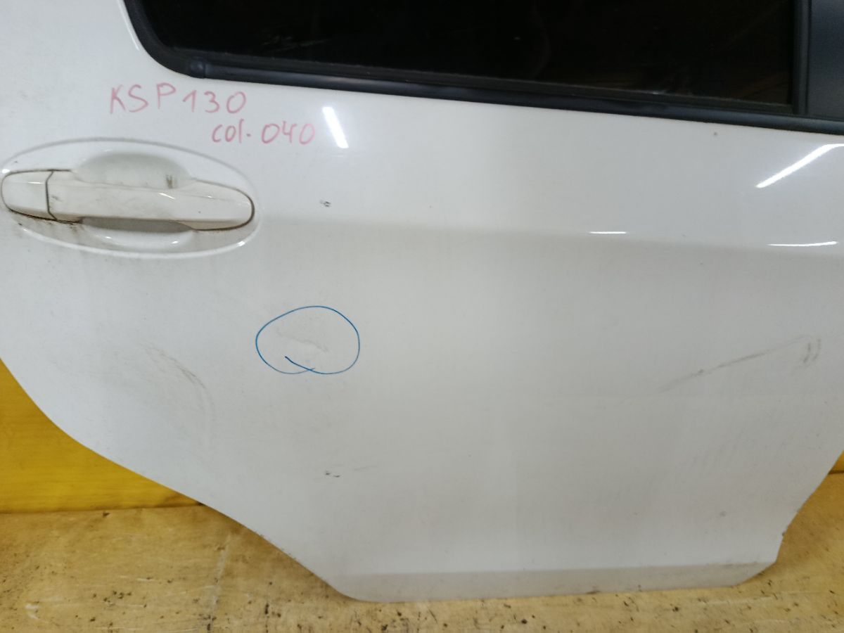 Дверь боковая на Toyota Vitz KSP130 Фото 4