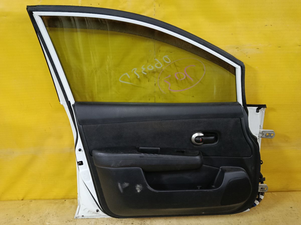 Дверь боковая на Nissan Tiida Latio SC11 Фото 4