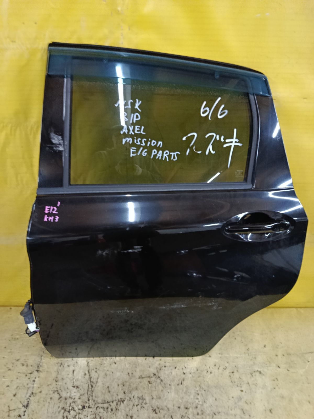 Дверь боковая на Nissan Note E12 Фото 1