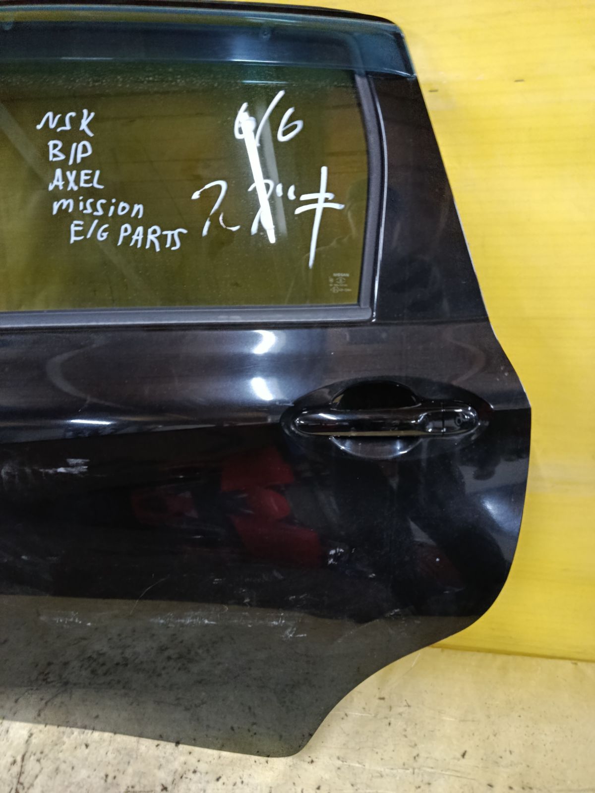 Дверь боковая на Nissan Note E12 Фото 3