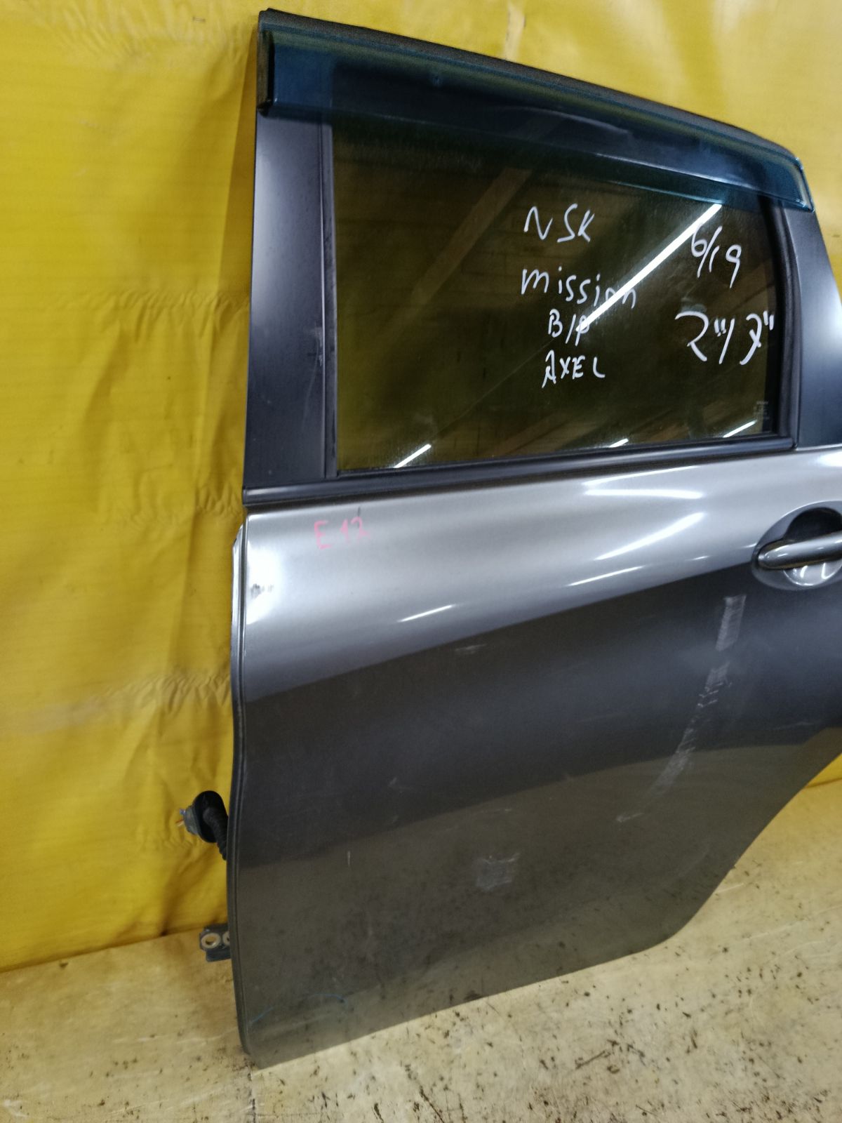 Дверь боковая на Nissan Note E12 Фото 2