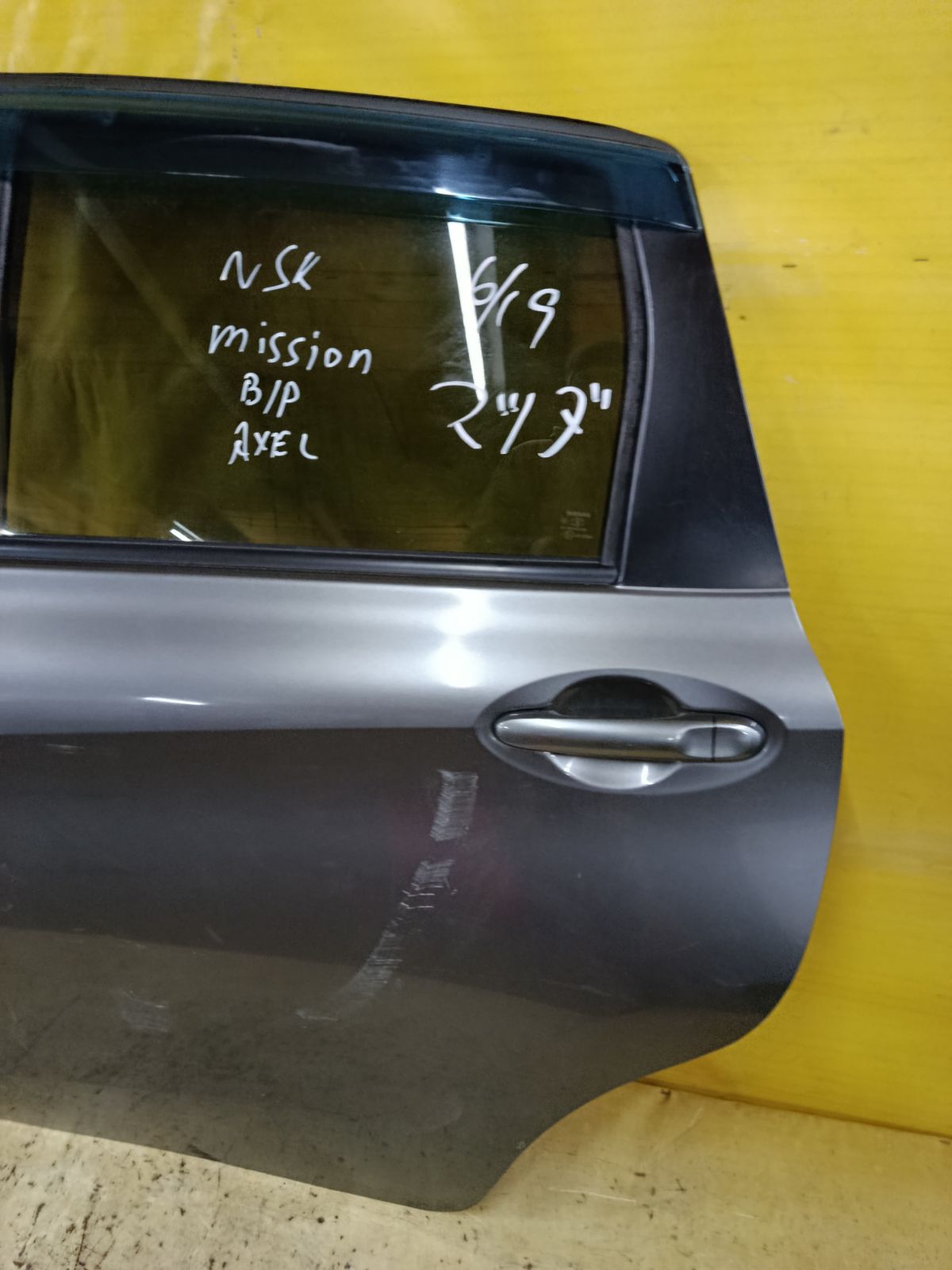 Дверь боковая на Nissan Note E12 Фото 3